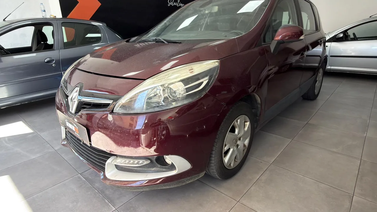 Renault Scenic de segunda mano en Elche